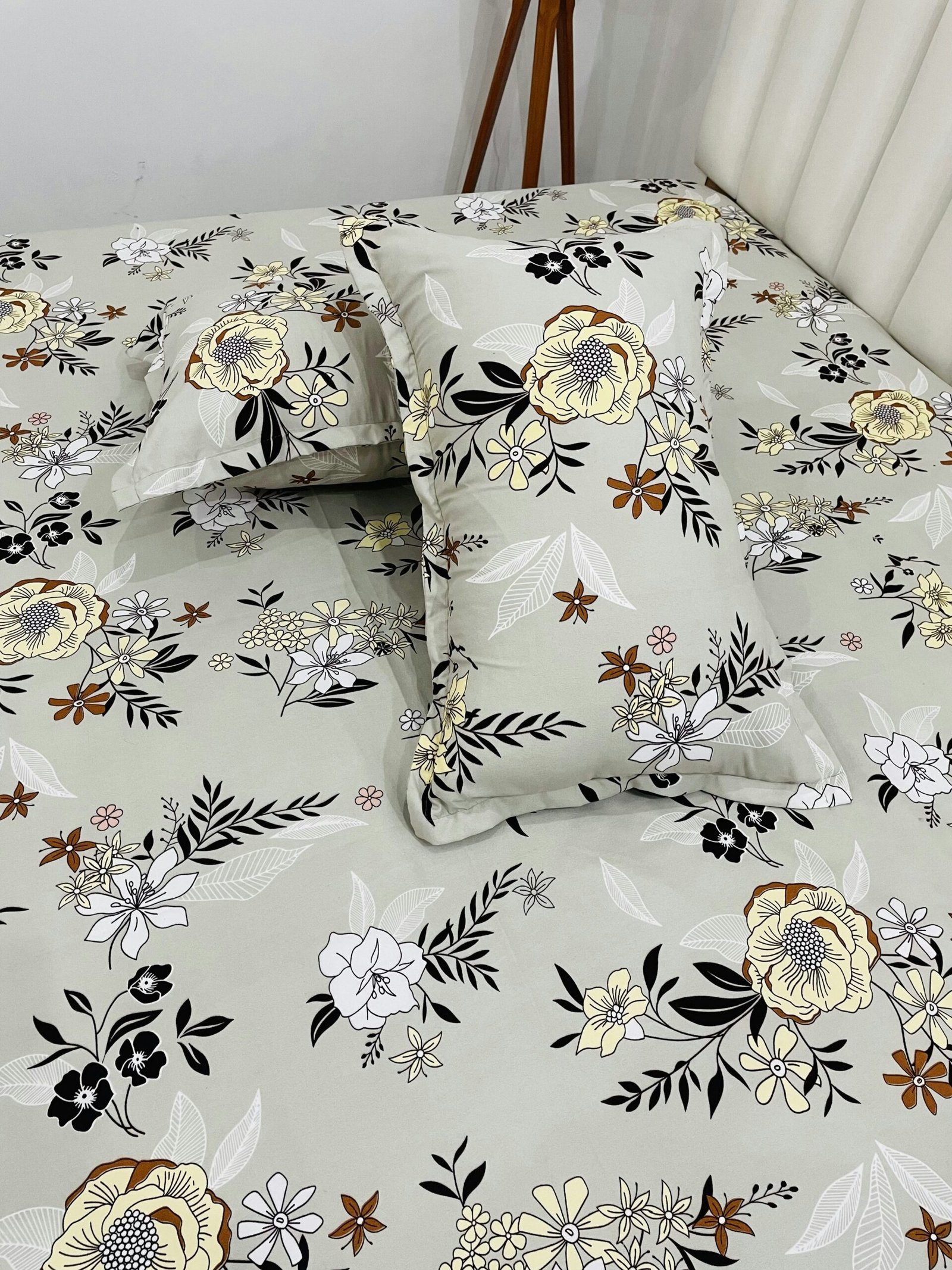 Don't Get Confused! Clarifying the Difference Between Bed Cover and Bed Sheet